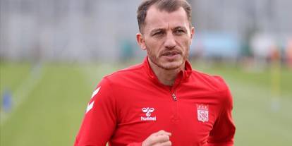 Sivasspor’un efsanesi Bingölspor’a imza attı