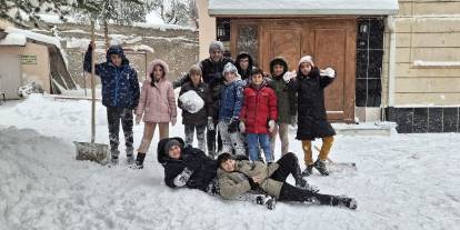 Sivas’ta Bakkaldan Yürek Isıtan Kar Topu Etkinliği