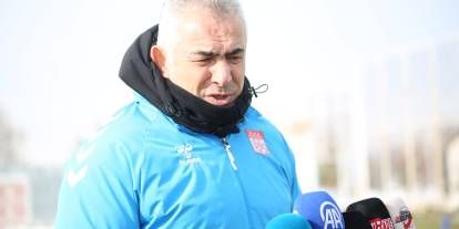 SON DAKİKA: Sivasspor Teknik Direktörü Bahisten PFDK'ya Sevk Edildi