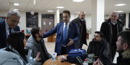 Rektör Şengönül'den Öğrencilerin Final Heyecanına Destek