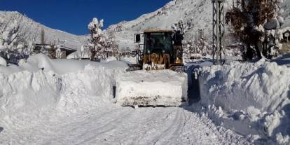 Sivas'ta 145 köy yolu ulaşıma kapalı