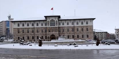 Sivas’ta Doğa Beyaza Boyandı