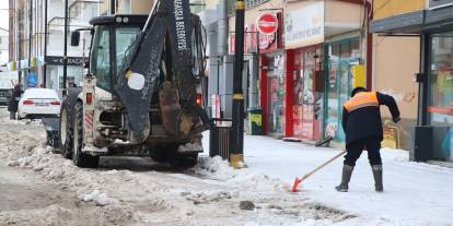 Sivas’ta beyaz mesai: Şarkışla Belediyesi teyakkuzda