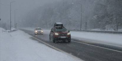 Yurtta kar yağışı ve soğuk hava etkili oluyor