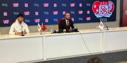 Son dakika: Sivasspor Başkanı Özçoban: Transfer tahtası haftaya açılacak