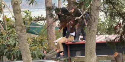 Kafeteryada şüpheli ölüm: 3 çocuk babası başından vurulmuş halde bulundu