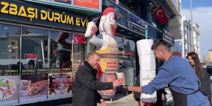 Sivas’ta kardan döner şov ilgi odağı oldu