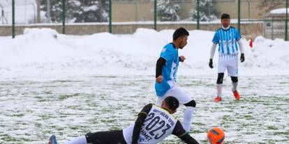 Soğuk havaya rağmen Sivas’ta futbol heyecanı