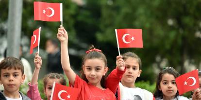 MEB’den Sivas dahil 81 ile “Bayrak Sevgisi” talimatı