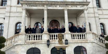 Bakan Tunç, Atatürk ve Kongre Müzesini gezdi