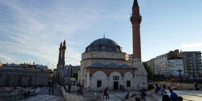 Sivas'ta Berat Kandili heyecanı TRT Avaz'da yaşanacak