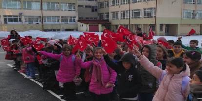 Sivas'ta okullar kırmızı-beyaz