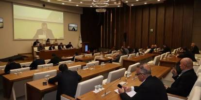 Belediye meclisinde yolsuzluk tartışması