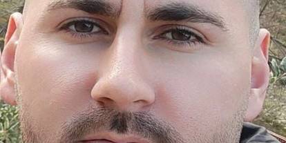 Araçta erkek cesedi bulundu