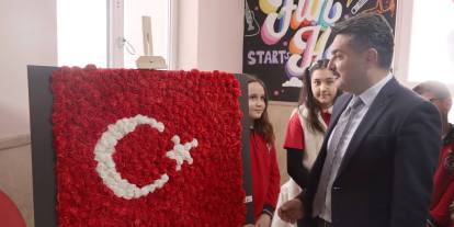 Sivas’ta Geleceğin Nesilleri Bayrak Sevgisiyle Yetişiyor