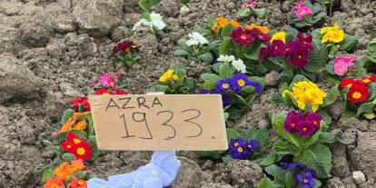 Babası tarafından öldürülen kız çocuğu toprağa verildi