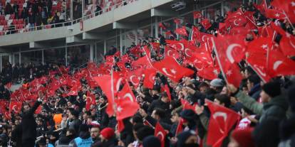 Sivas bu maçta tek yürek