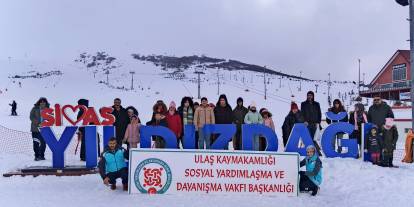 Sivas’ta 27 öğrenci Yıldız Dağı’nda kayakla tanıştı