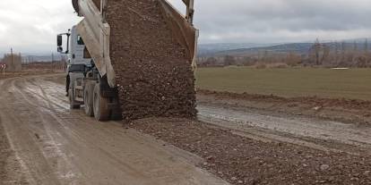 Sivas’ta yağış yolları bozdu! Gemerek’te çalışma başladı