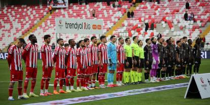 Yiğidolar Gol Atıyor, Puan Alamıyor