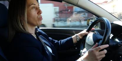 Sivaslı Taksici Anne Hem Ailesini Geçindiriyor Hem İlham Veriyor