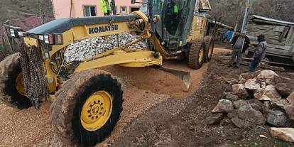 Sivas’ta köy yolları yenileniyor