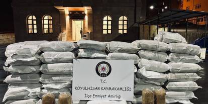 Sivas'ta 1 ton kaçak tütün ele geçirildi