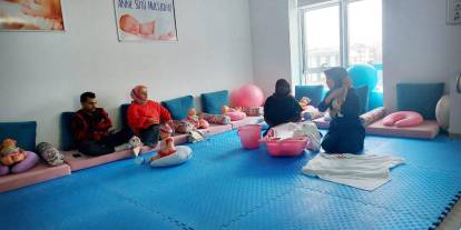 Sivas’ta Anne ve Baba Adaylarına Bilinçli Doğum Eğitimi