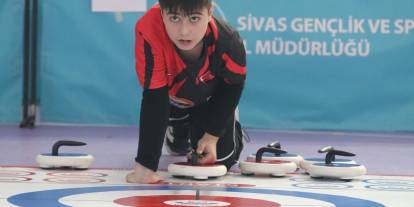Sivas’ta floor curling heyecanı sona erdi