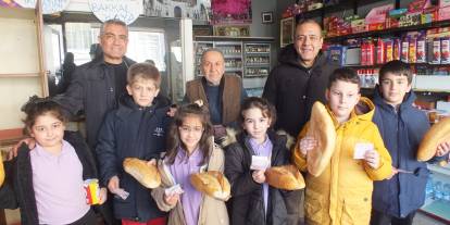 Sivas’ta Miniklerden Askıda Ekmek Kampanyası