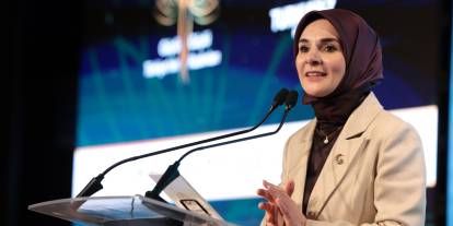 Yaşlı ve engelli aylıkları hesaplara yatırılmaya başlandı