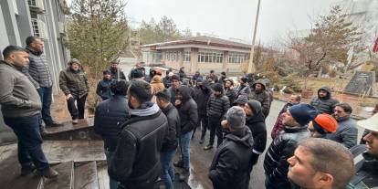 Sivas'ta İşçiler Maaşları İçin Eylem Yaptı
