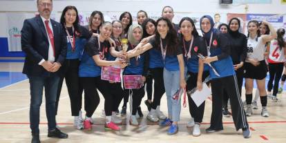 “Evinin Sultanları” voleybol turnuvası Sivas'ta sona erdi