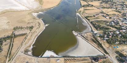 Sivas'ta yüzlerce balığın öldüğü gölden sevindiren görüntü