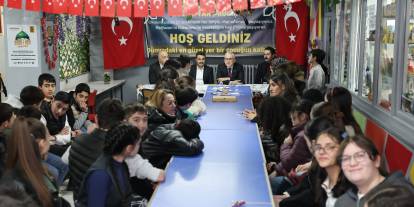 Sivas’ta Hayırseverlerden Öğrencilere İftar Buluşması