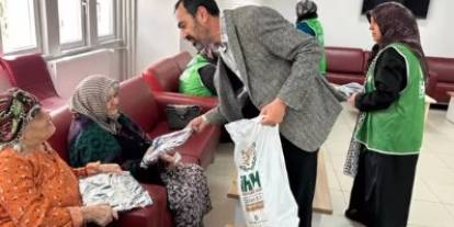 Sivas İHH huzurevinde sevgi ve muhabbeti paylaştı