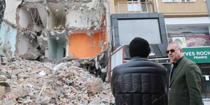 Sivas’ta hasarlı bina için kritik bekleyiş sürüyor