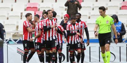 Sivasspor zar zor da olsa 3 puanı aldı!