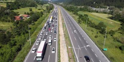 Emniyetten bayram trafiği öncesi sürücülere uyarı