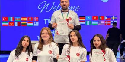 Sivaslı Öğrencilerden Robot Olimpiyatlarında Büyük Başarı