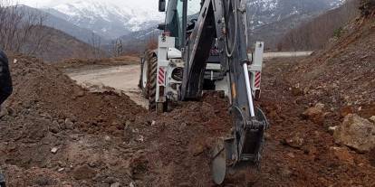 Sivas’ta Kışın Tahrip Ettiği Menfez Onarıldı