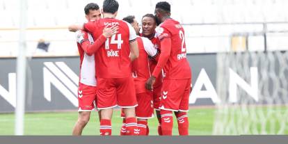 Sivasspor ilk yarıyı 1-0 önde tamamladı