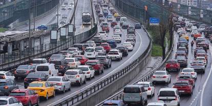 Yollarda bayram tatilinden dönüş yoğunluğu başladı