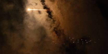 Yemen'deki Husiler, İsrail'e füze fırlattı