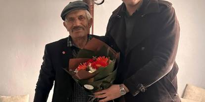 Yaşlılar haftasında duygulandıran vefa ziyareti