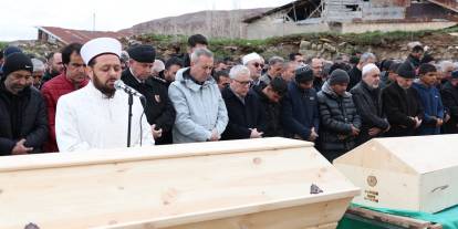 Sivas’ta kazada hayatını kaybedenler son yolculuğuna uğurlandı