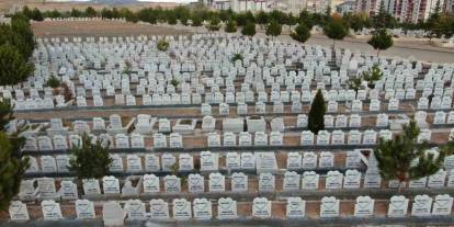 Divriği’de mezarlıklara defin yasağı kararı tepki çekti