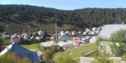 Sivaslı dernekten örnek proje: Yeni doğan bebeklere 12 ay destek