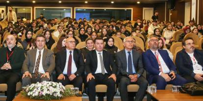 Sivas’ta mesleki eğitimde yapay zekâ masaya yatırıldı