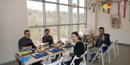 Sivas’ta özel gereksinimli bireyler için üretim atölyesi kuruldu